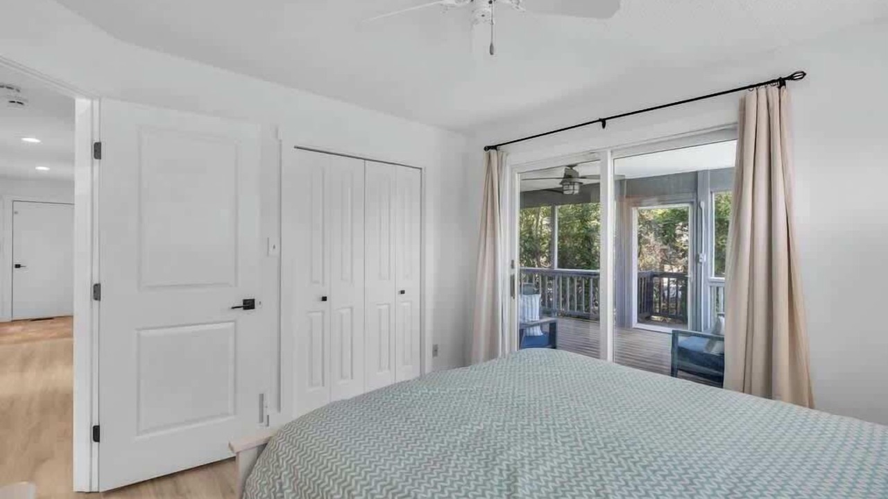 Photo of Bedroom in Loveladies