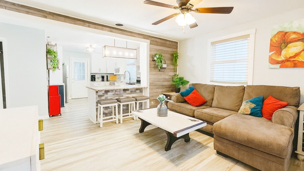 Photo of Livingroom in Glen Burnie