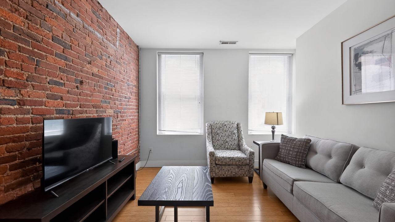 Photo of Livingroom in Downtown Baltimore