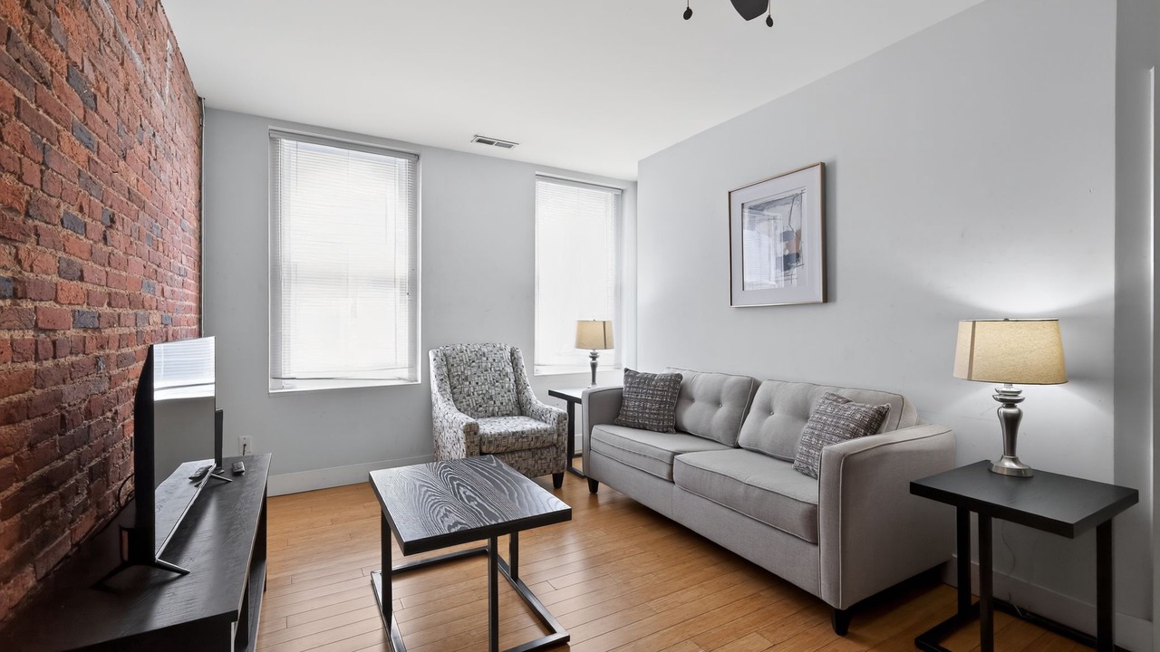 Photo of Livingroom in Downtown Baltimore
