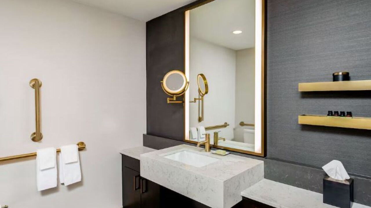 Photo of Bathroom in Downtown Des Moines