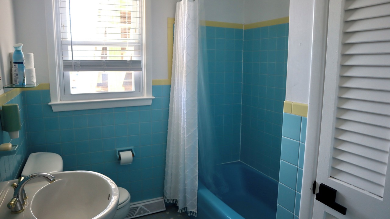 Photo of Bathroom in Mystic Island