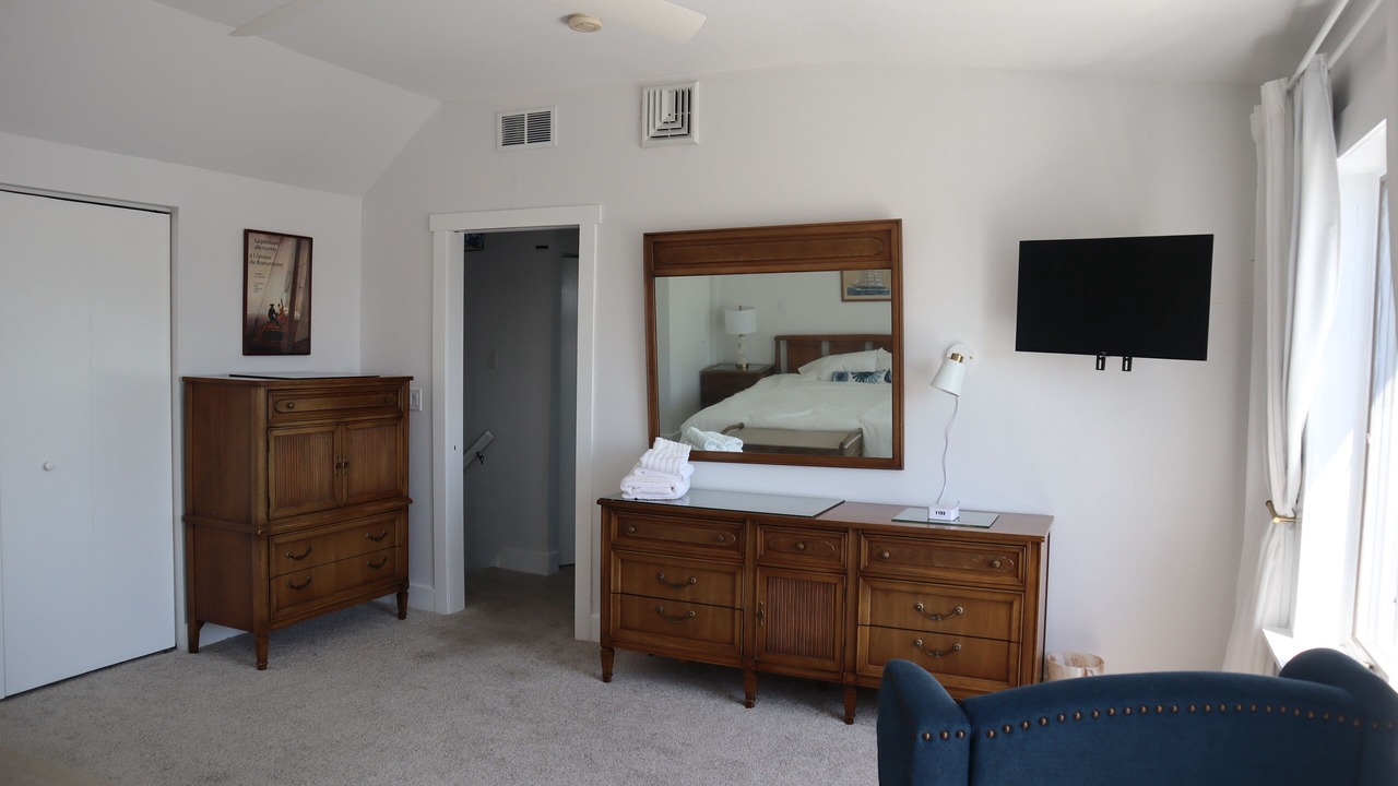 Photo of Bedroom in Mystic Island