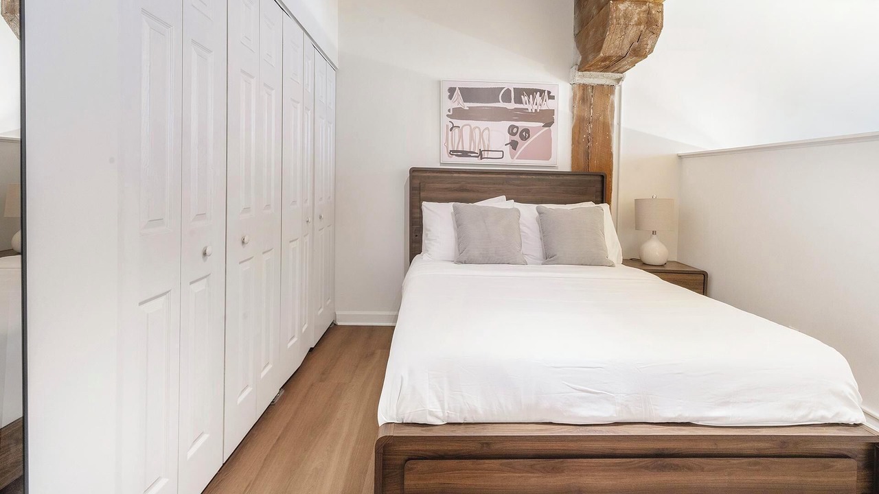 Photo of Bedroom in Downtown Baltimore