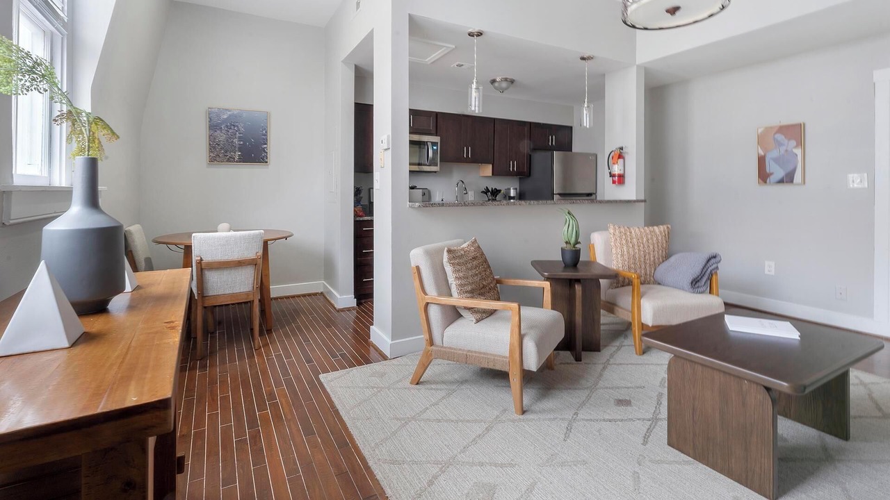 Photo of Livingroom in Downtown Baltimore