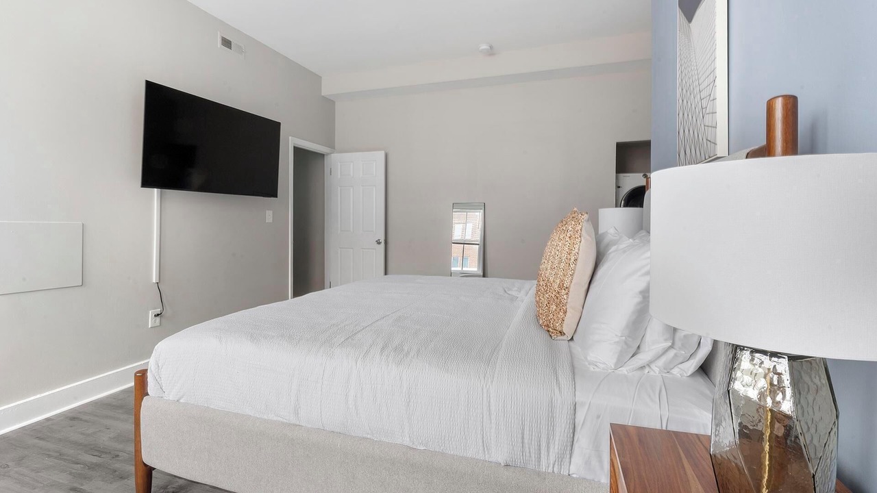 Photo of Bedroom in Downtown Baltimore