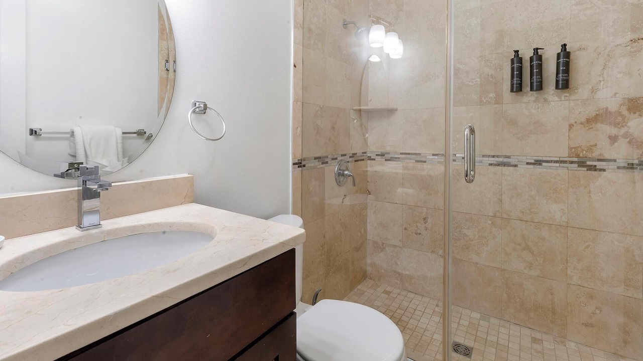 Photo of Bathroom in Downtown Baltimore