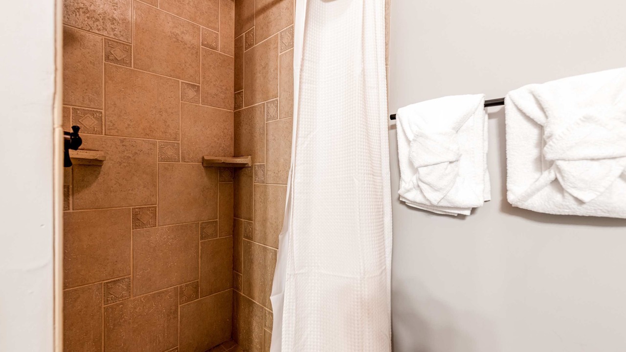 Photo of Bathroom in Kodak