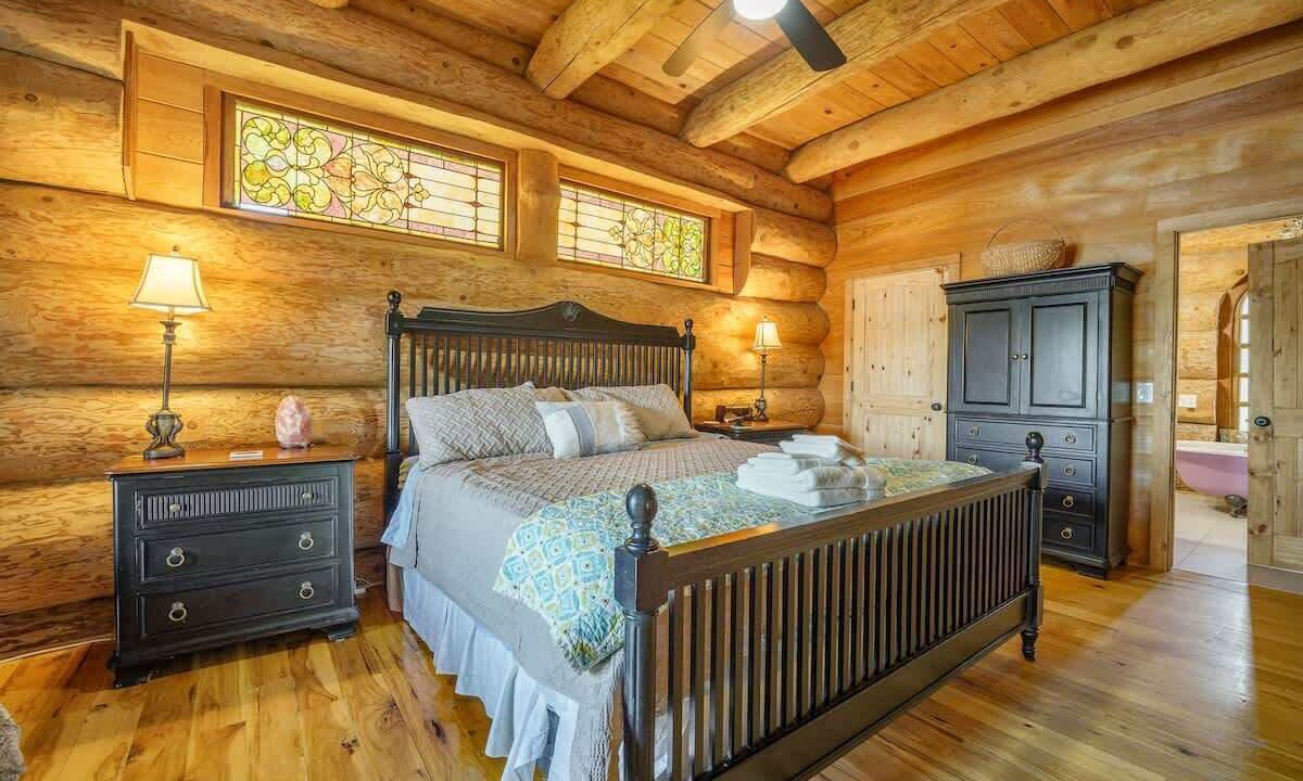 Photo of Bedroom in Manning