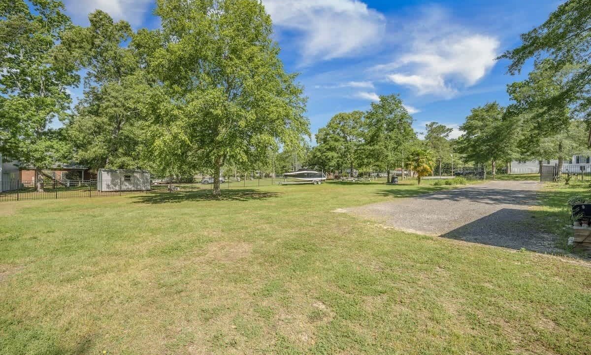 Photo of Outdoor in Manning