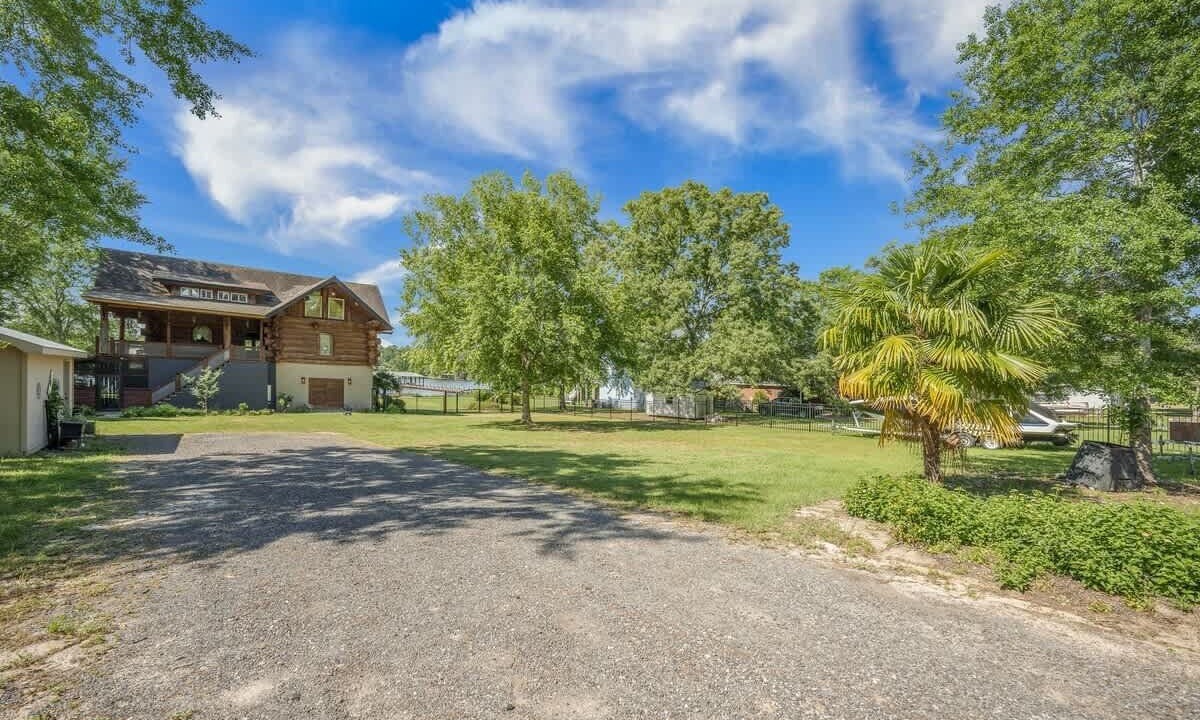 Photo of Outdoor in Manning