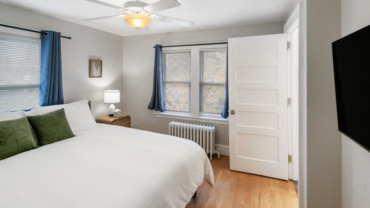 Photo of Bedroom in Highwood