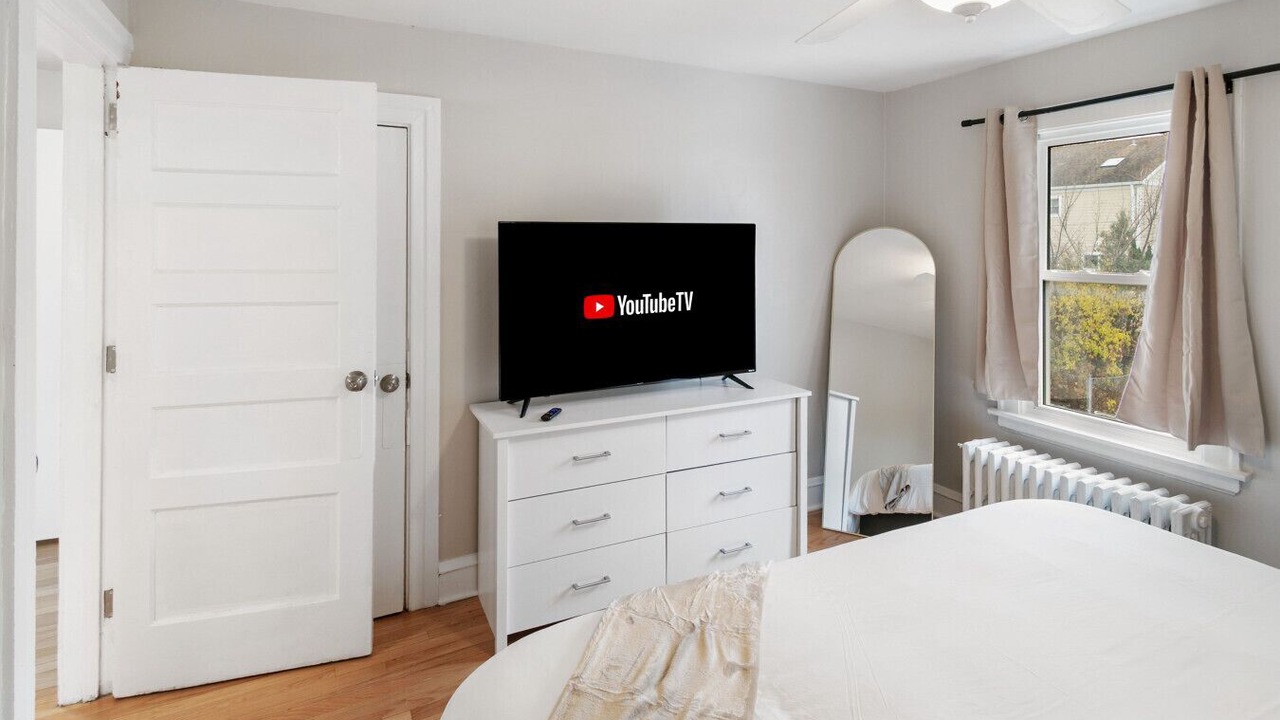 Photo of Bedroom in Highwood