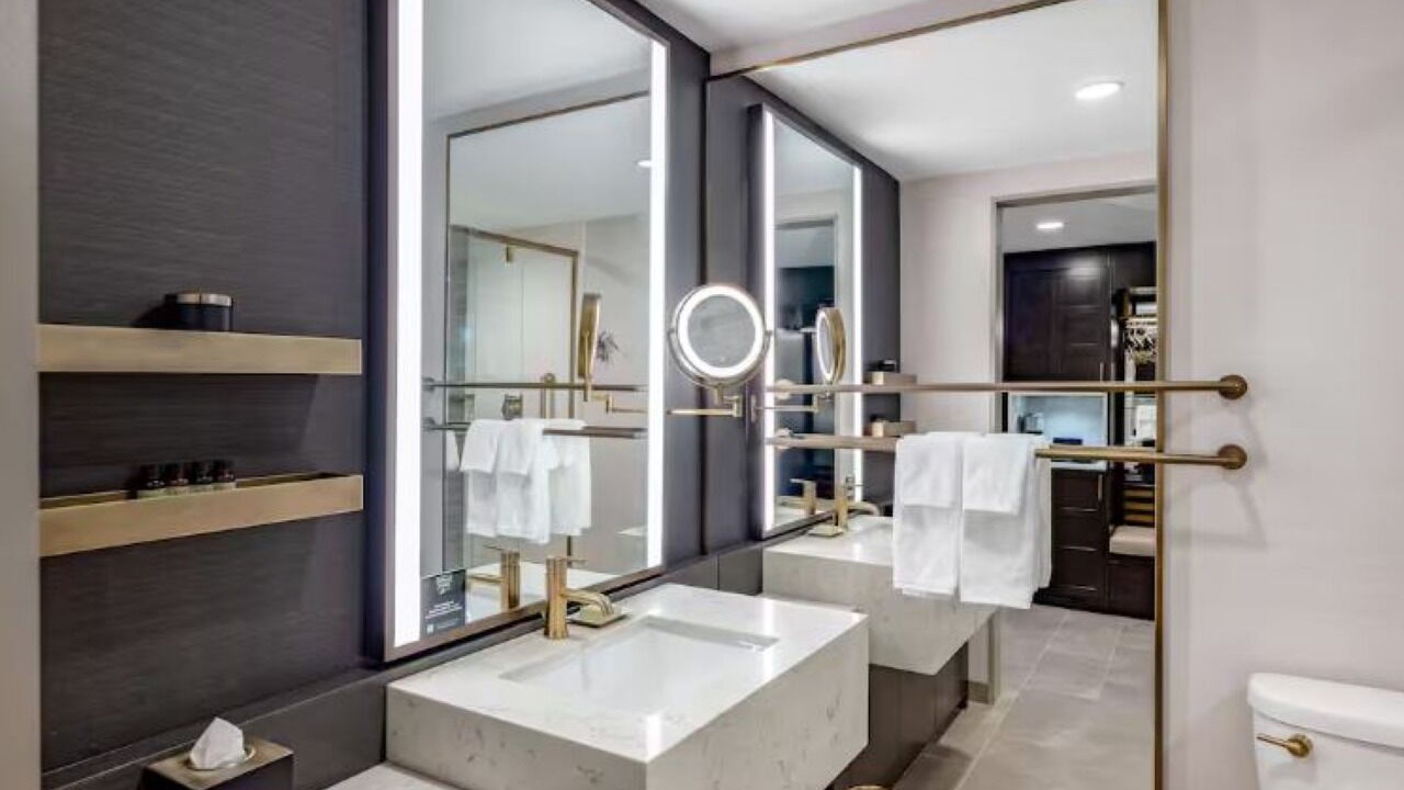 Photo of Bathroom in Downtown Des Moines