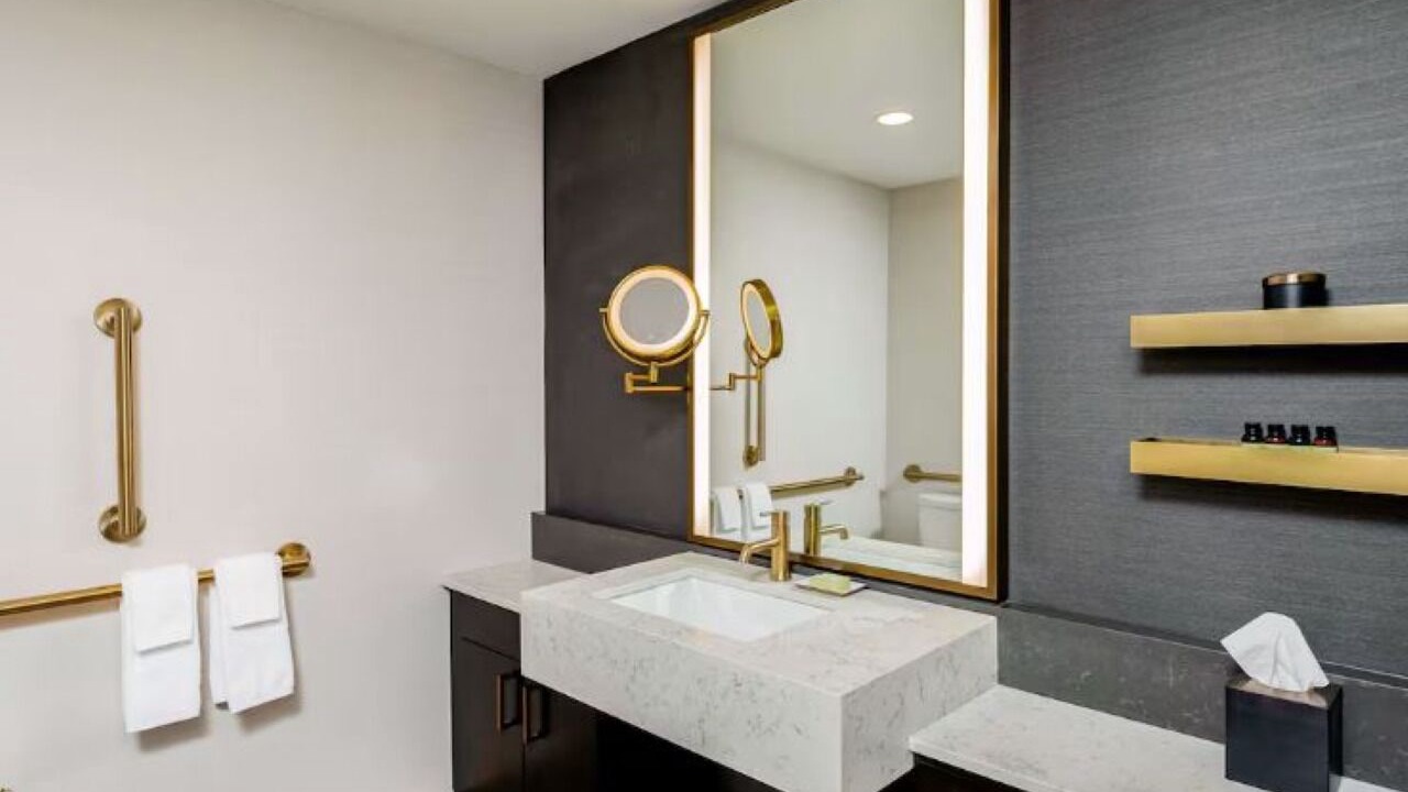 Photo of Bathroom in Downtown Des Moines