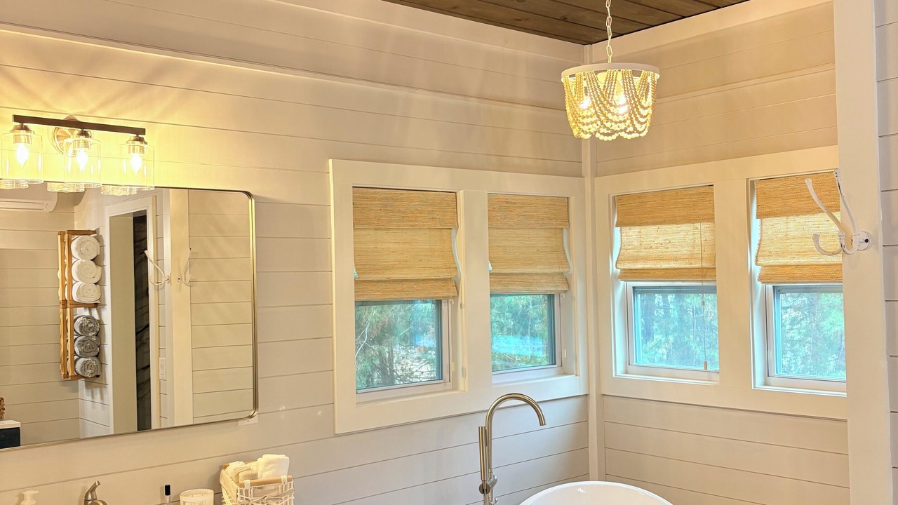 Photo of Bathroom in Grant