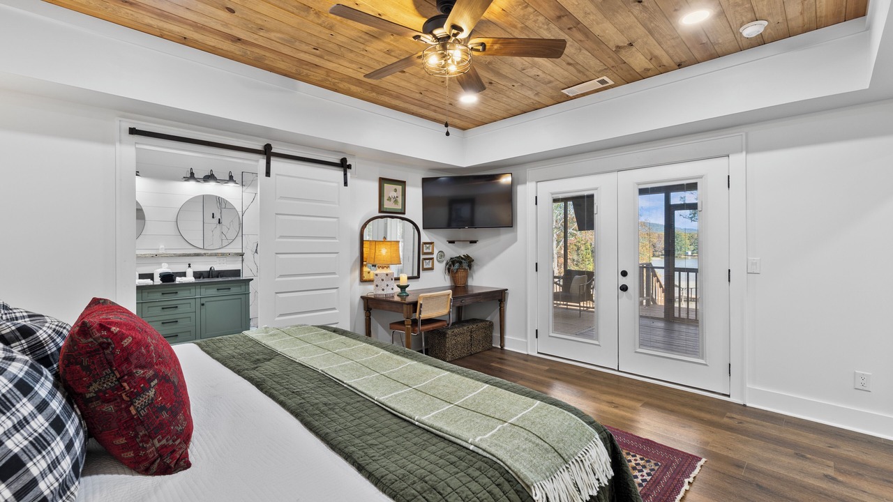 Photo of Bedroom in Leesburg