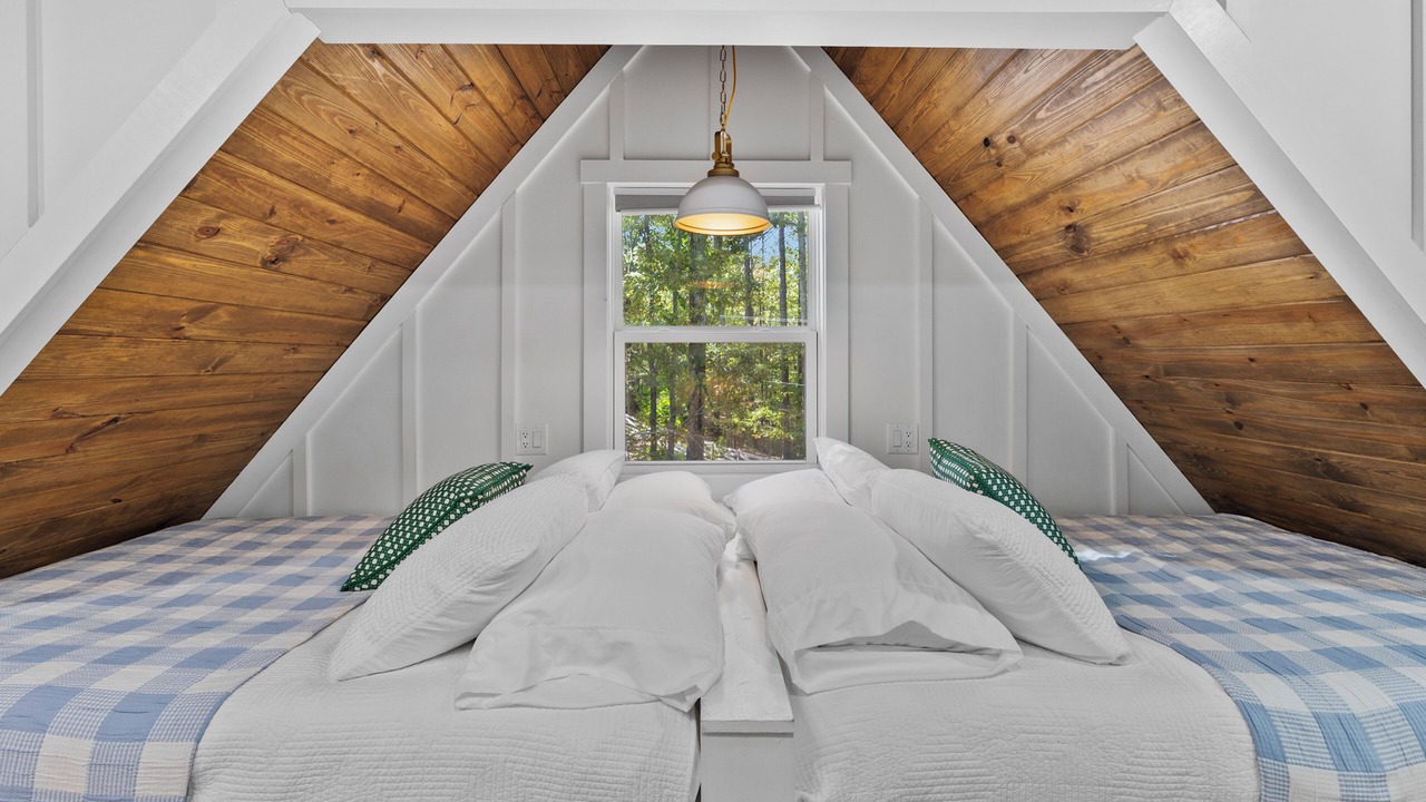 Photo of Bedroom in Leesburg