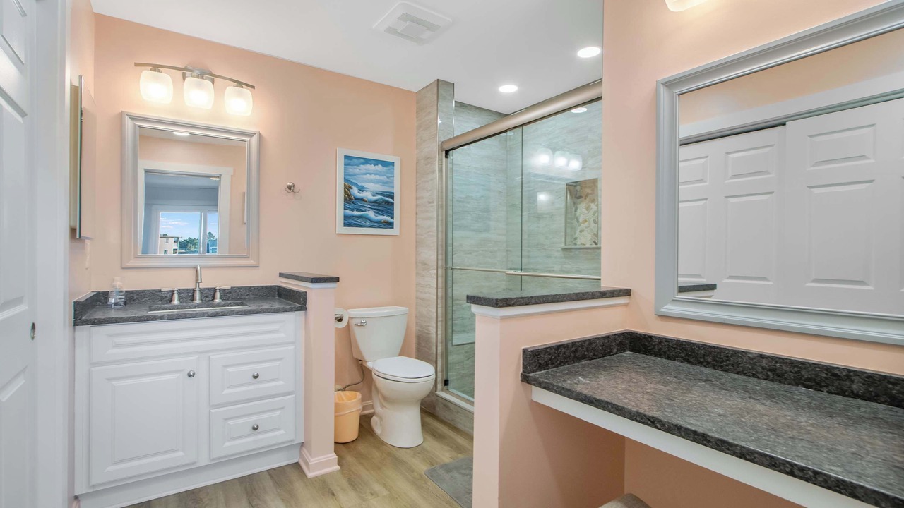 Photo of Bathroom in Heron Harbour Isle