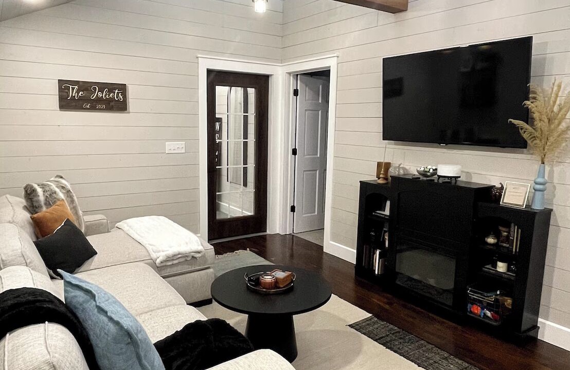 Photo of Livingroom in Adair