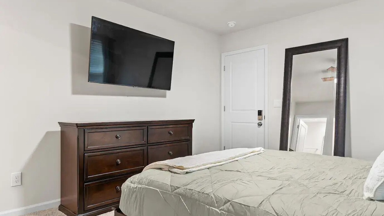 Photo of Bedroom in Brookdale