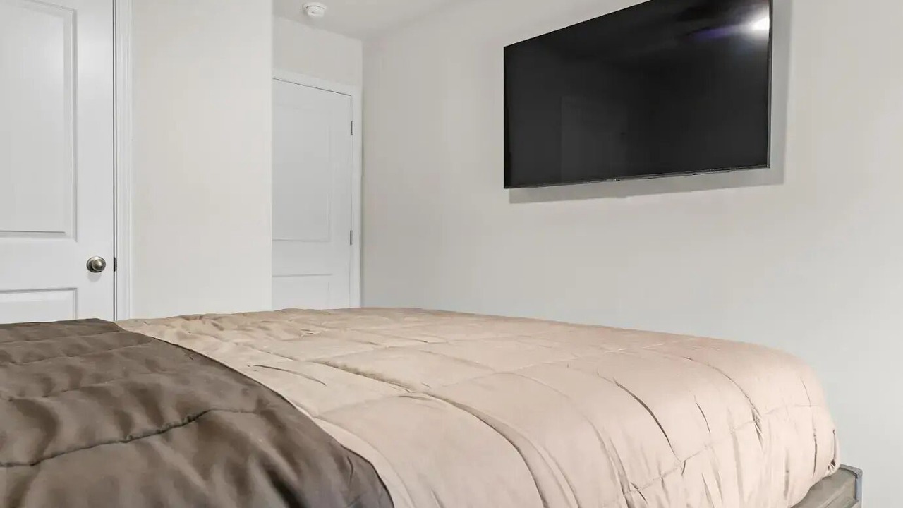 Photo of Bedroom in Brookdale