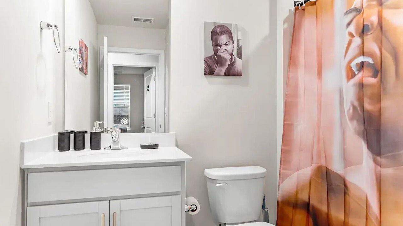 Photo of Bathroom in Brookdale
