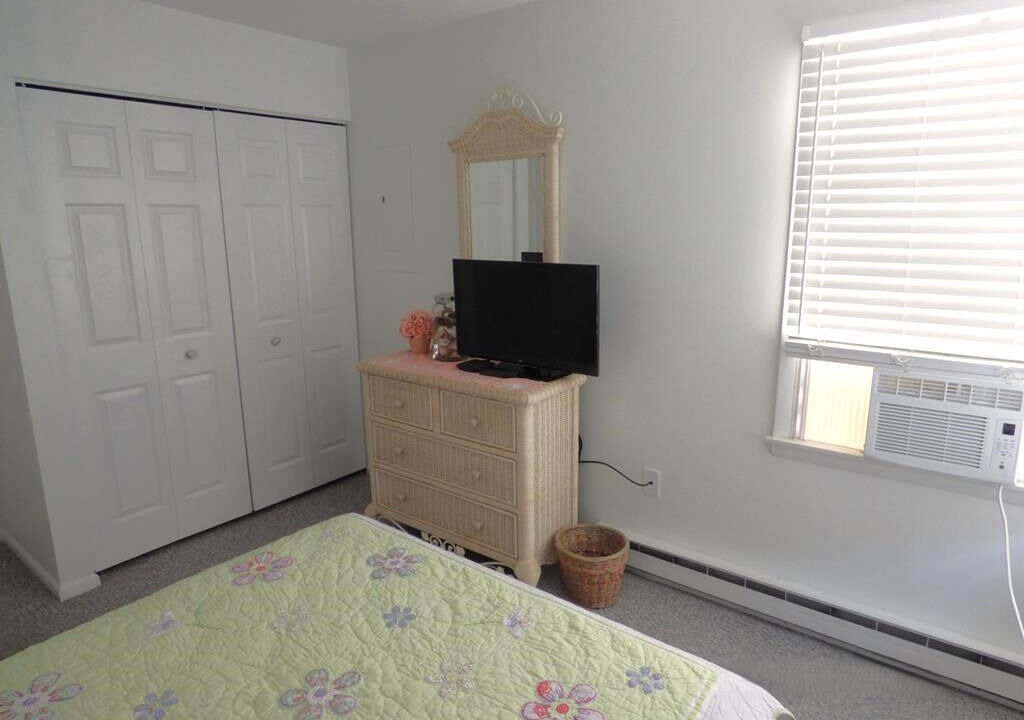 Photo of Bedroom in Gardens