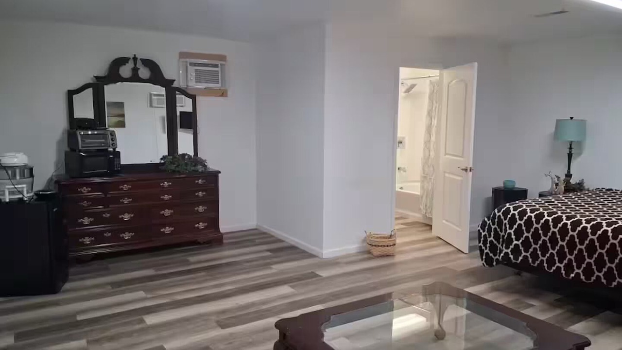 Photo of Bedroom in Oak Grove