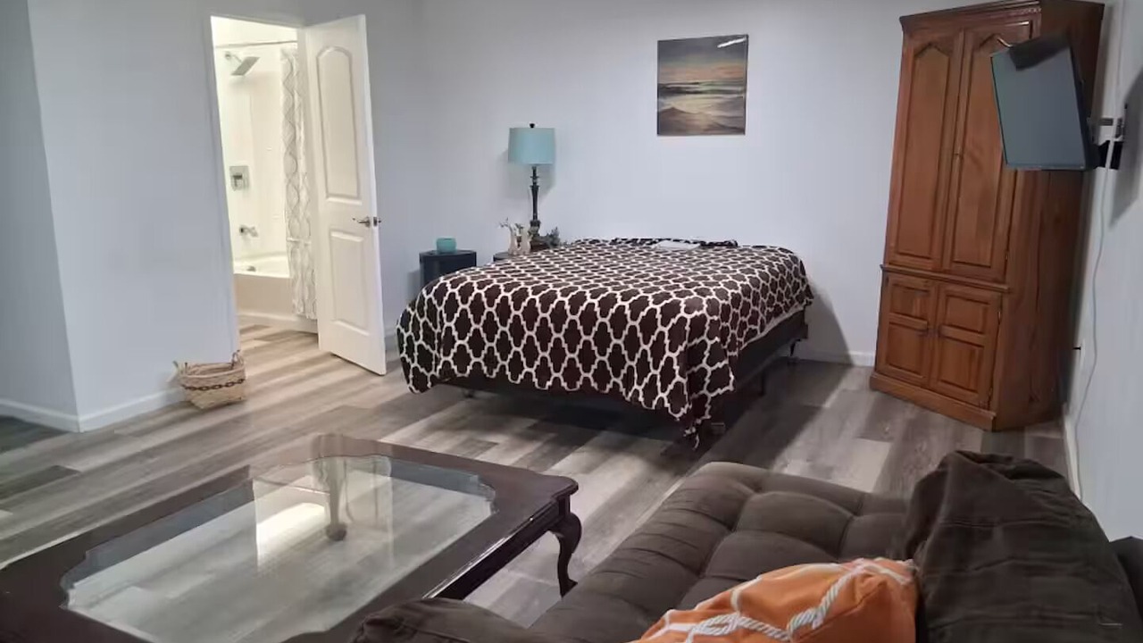 Photo of Bedroom in Oak Grove