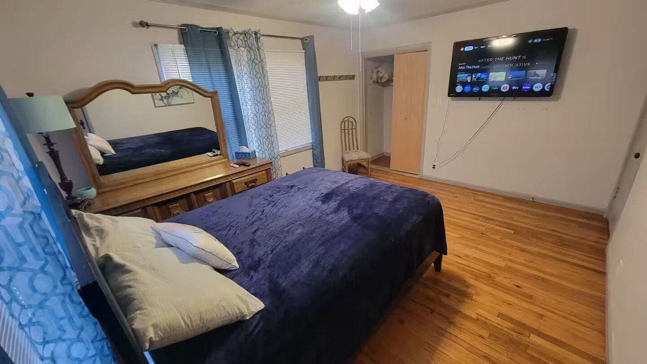 Photo of Bedroom in Oak Grove