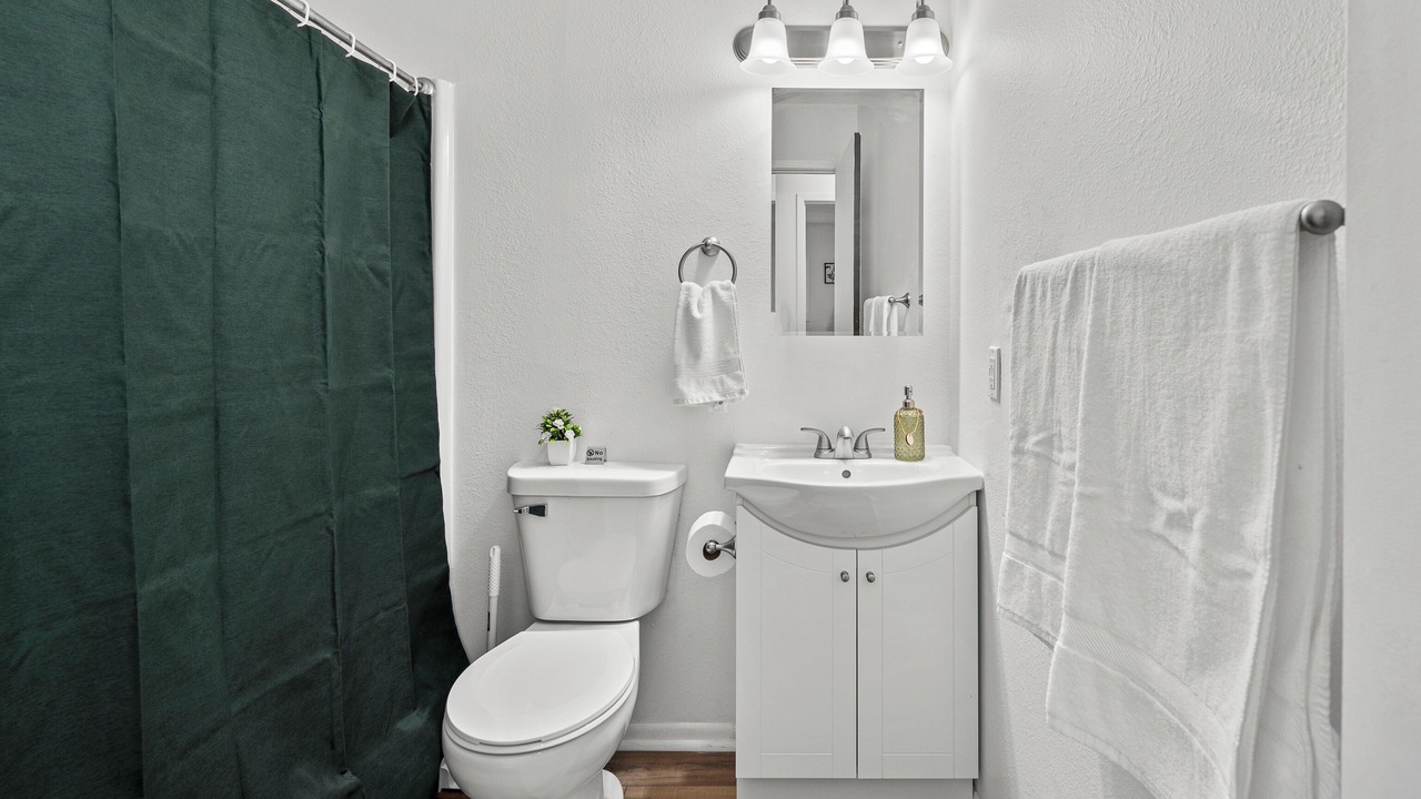 Photo of Bathroom in Le Claire