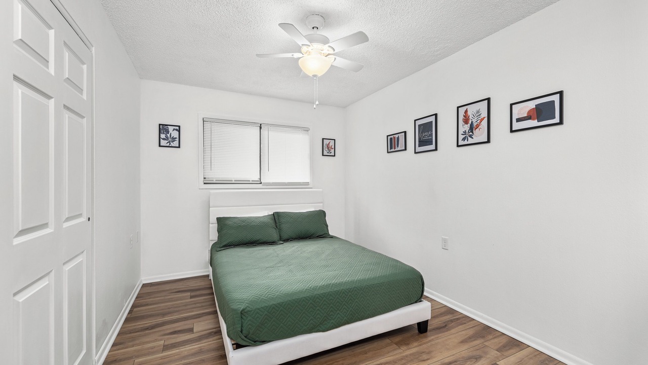 Photo of Bedroom in Le Claire