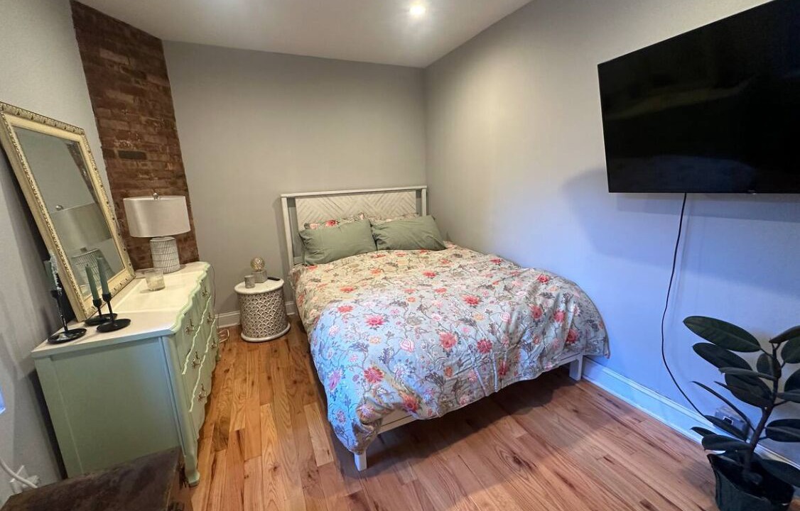 Photo of Bedroom in Greenpoint