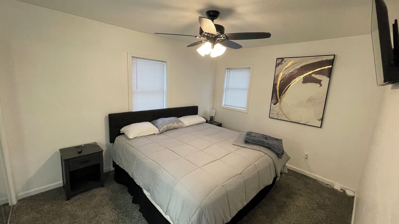 Photo of Bedroom in Clear Lake