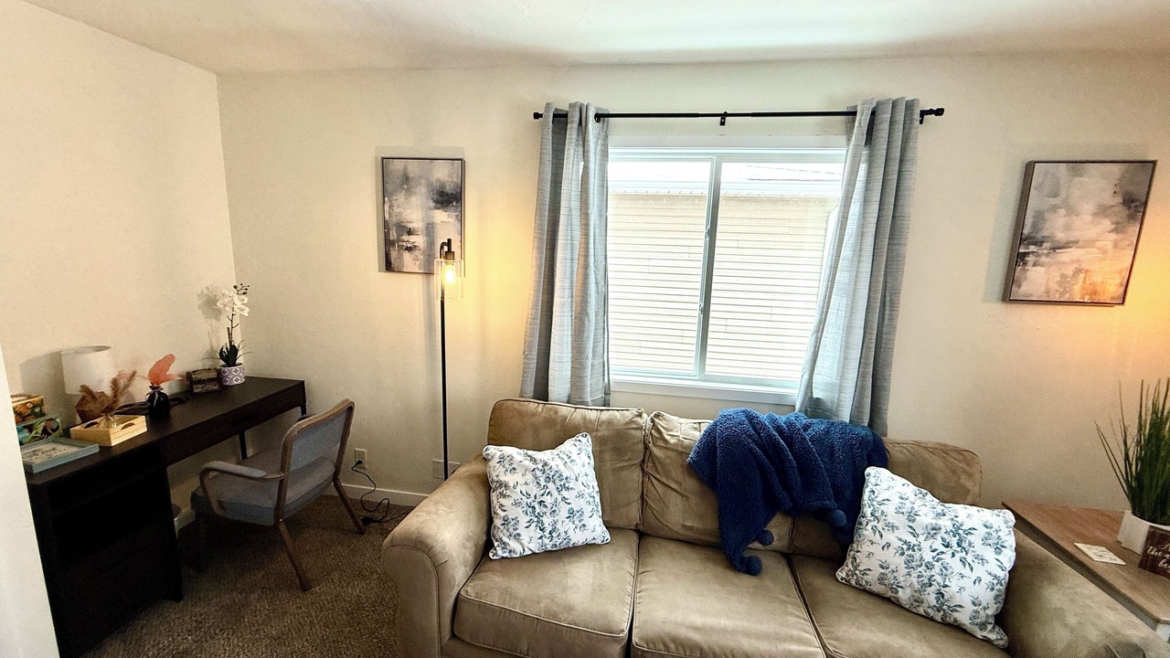 Photo of Livingroom in Cedar Rapids