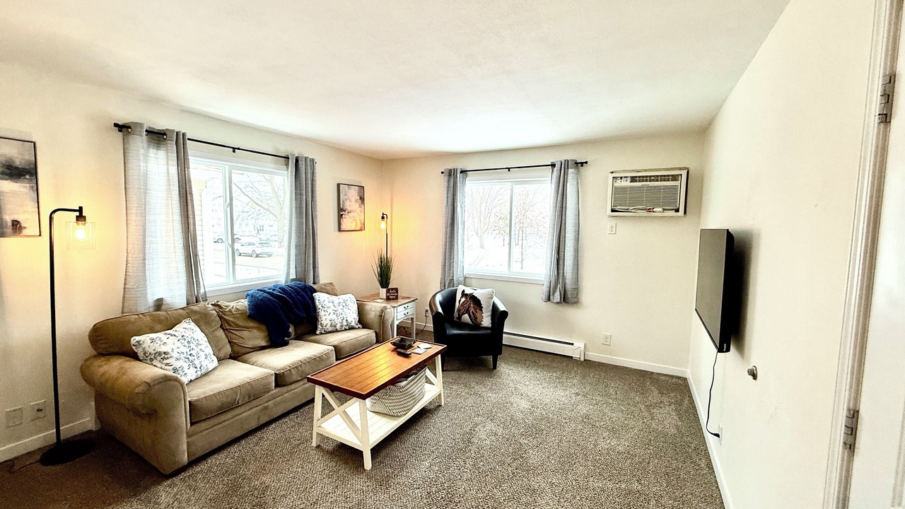 Photo of Livingroom in Cedar Rapids