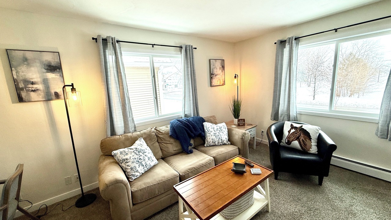 Photo of Livingroom in Cedar Rapids