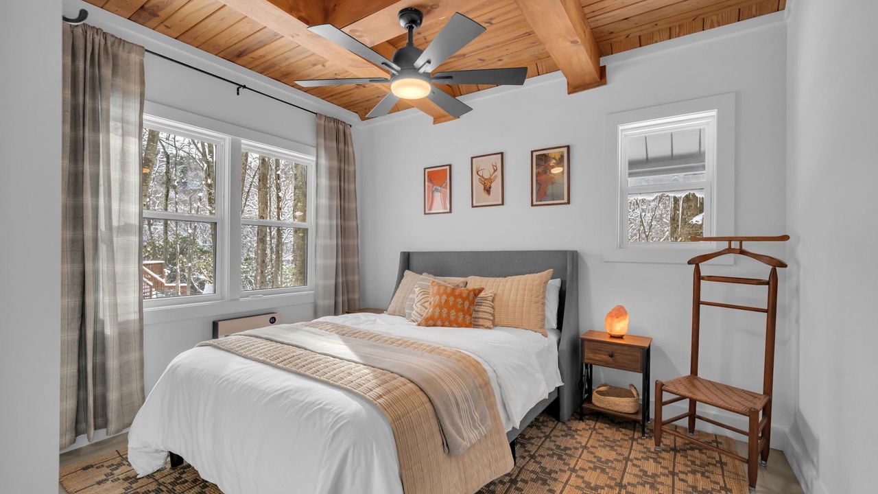 Photo of Bedroom in Charter Hills