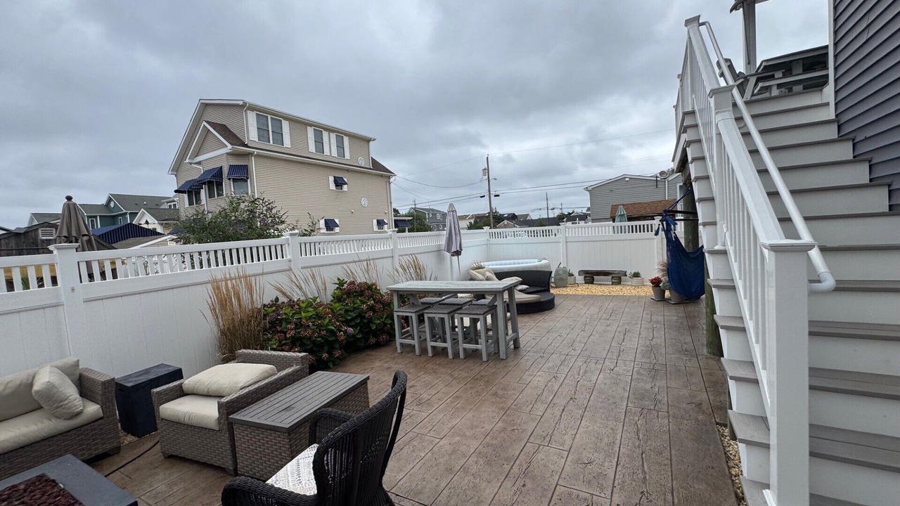 Photo of Patio Balcony in Ortley Beach