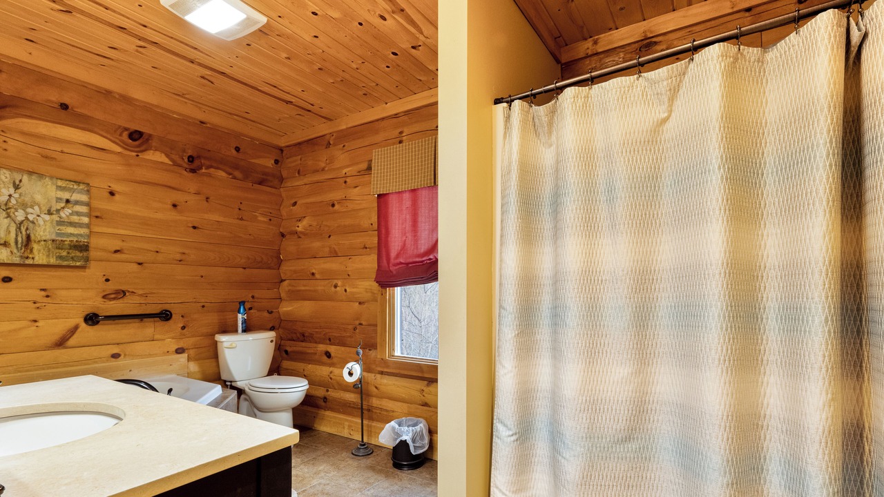 Photo of Bathroom in Dubuque