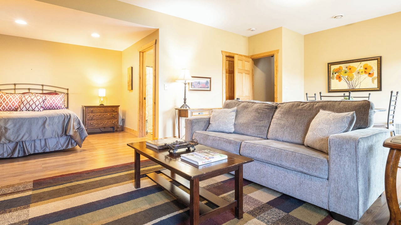 Photo of Livingroom in Dubuque