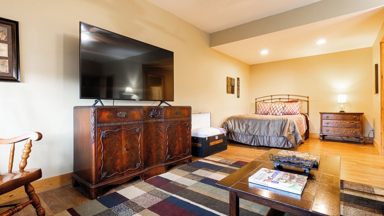 Photo of Bedroom in Dubuque