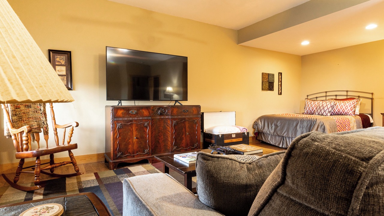 Photo of Bedroom in Dubuque