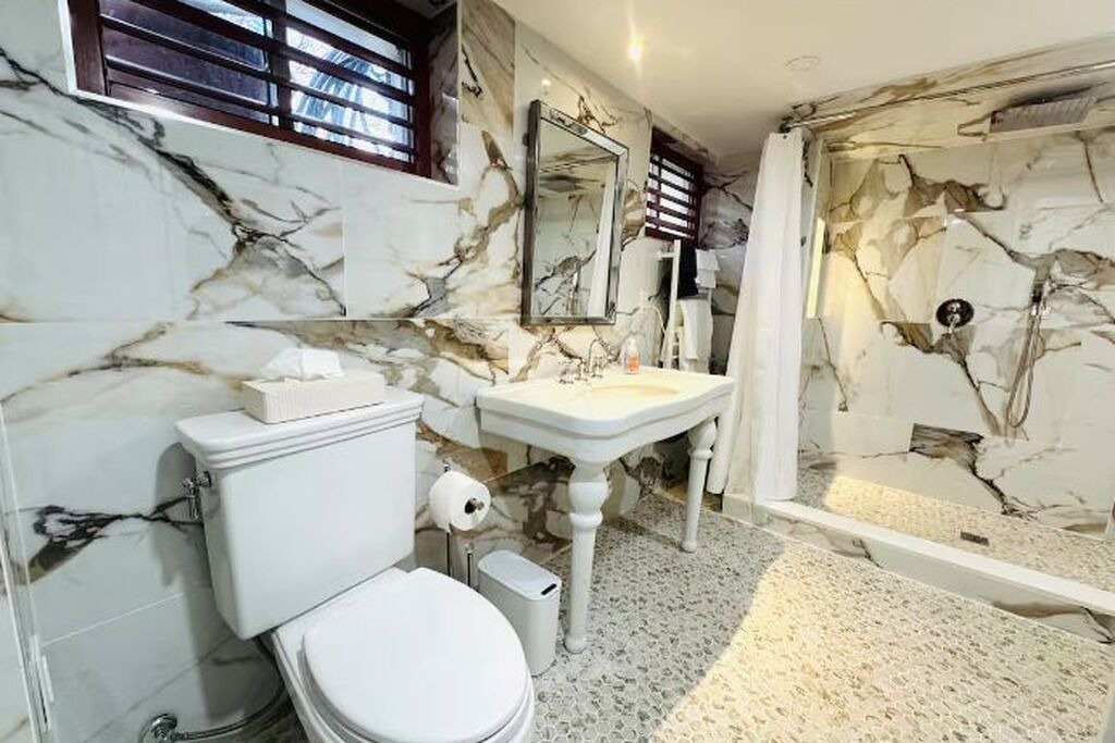 Photo of Bathroom in North Roland Park/Poplar Hill