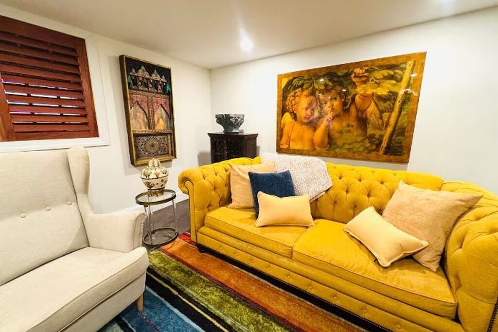 Photo of Livingroom in North Roland Park/Poplar Hill