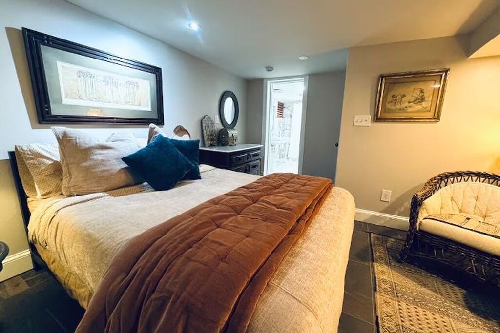 Photo of Bedroom in North Roland Park/Poplar Hill