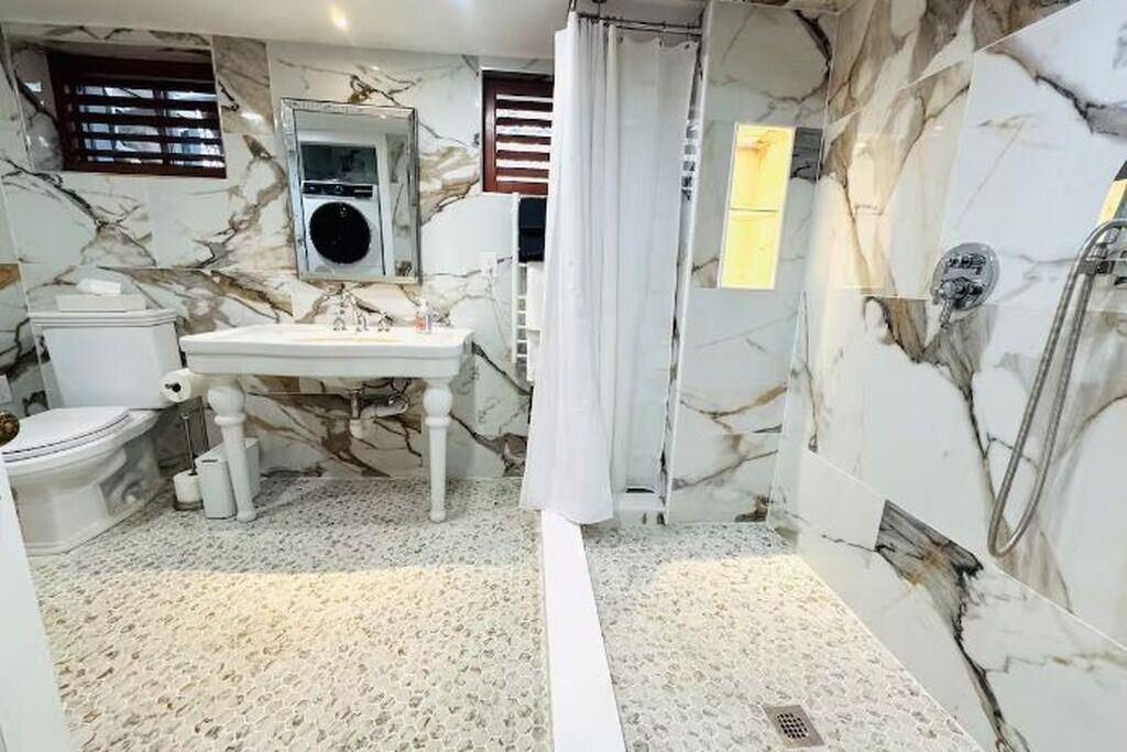 Photo of Bathroom in North Roland Park/Poplar Hill