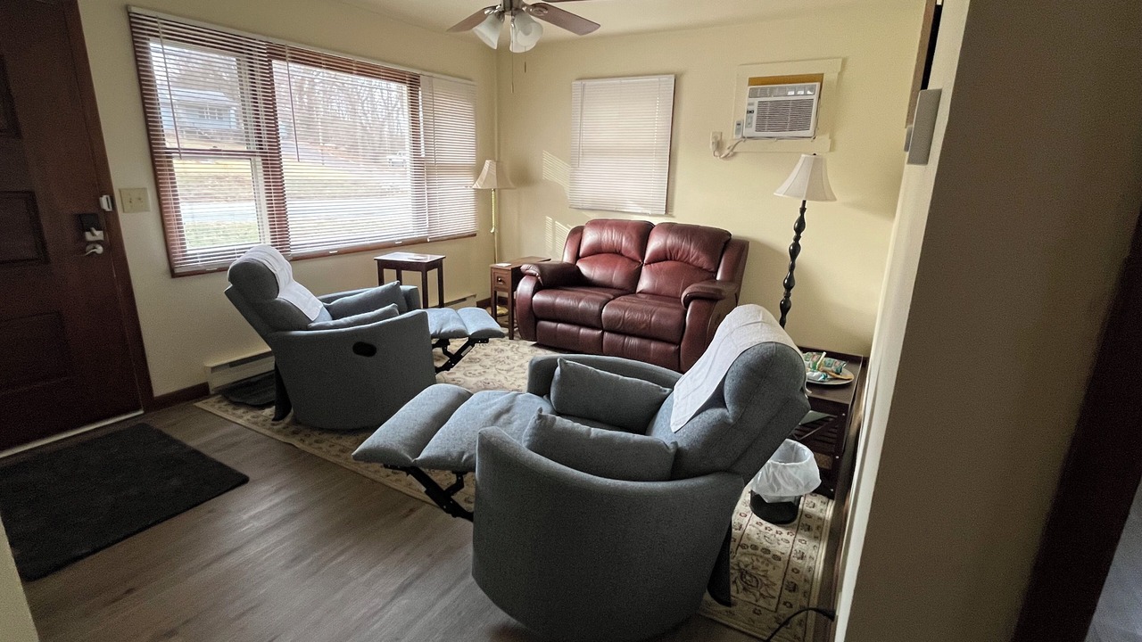 Photo of Livingroom in Elk Mills