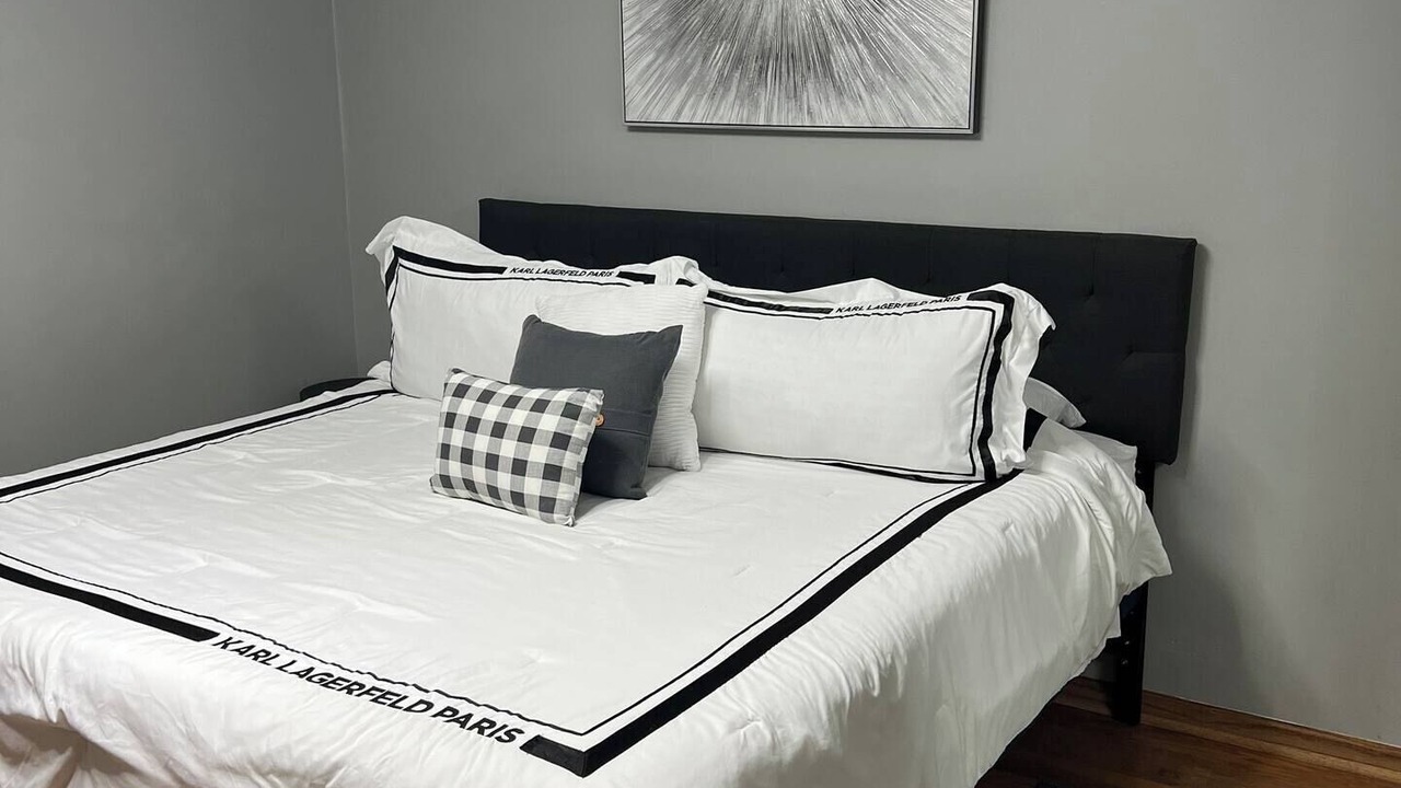 Photo of Bedroom in Aurora